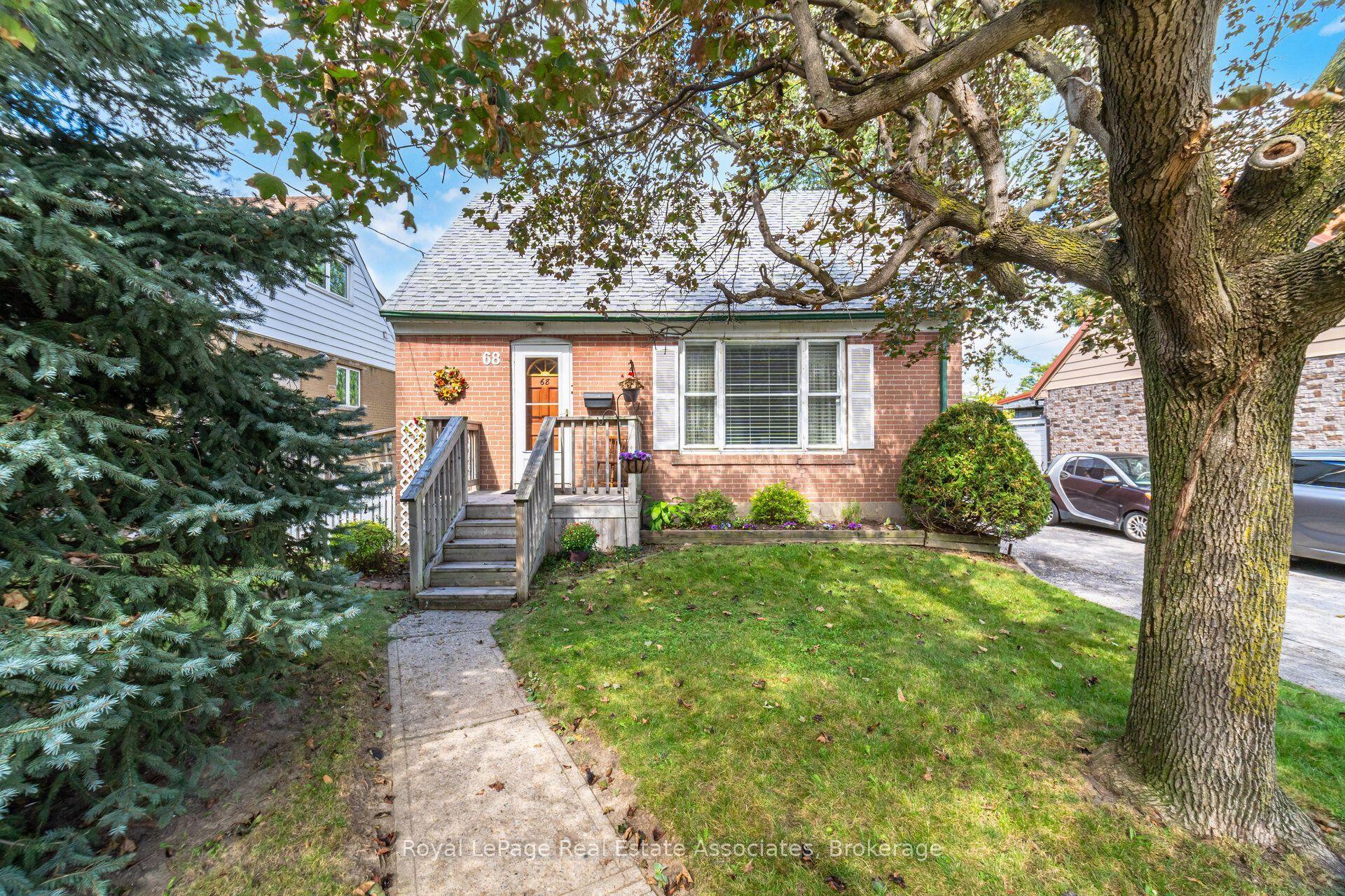 68 Allenby Avenue, Toronto — Detached for sale, photo 1