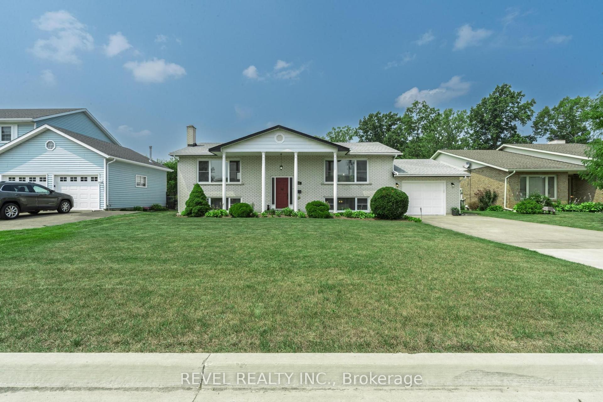 3641 Rapids View Drive — photo 1