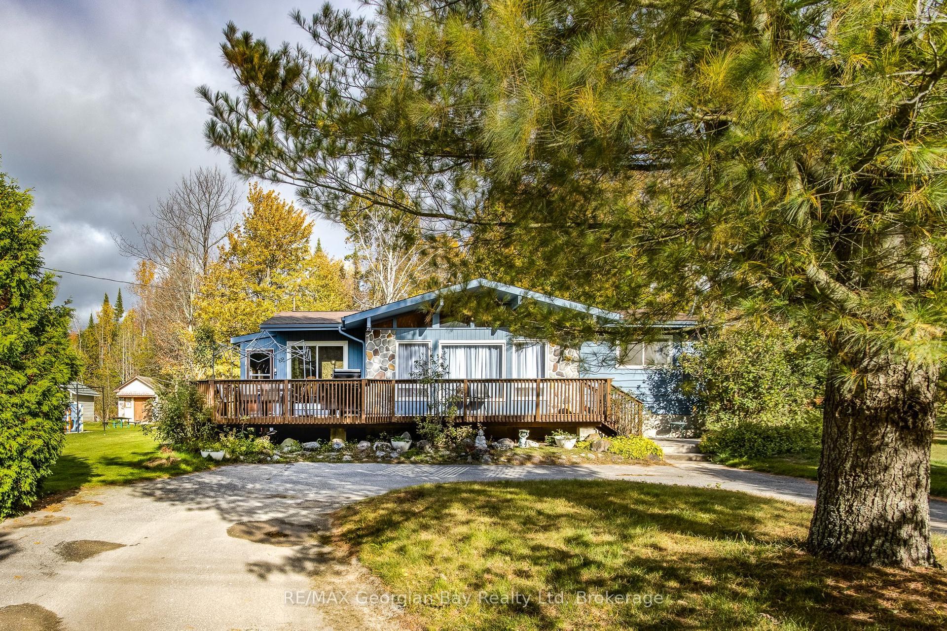 69 Albert Avenue — photo 1