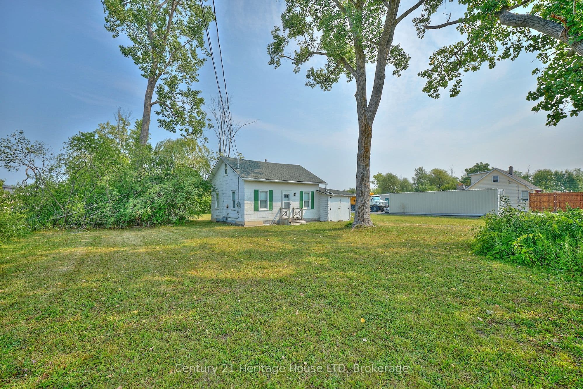 938 Garrison Road — photo 1