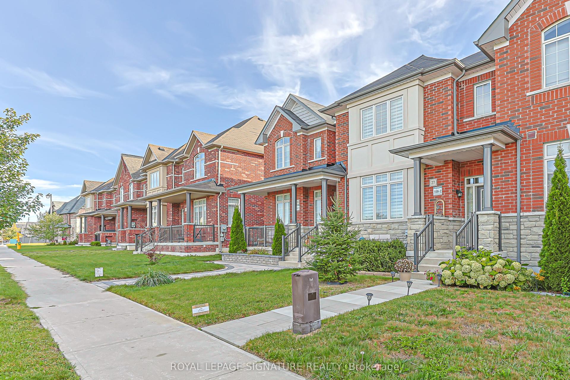 27 Beechborough Crescent, East Gwillimbury — Townhouse for sale, photo 1