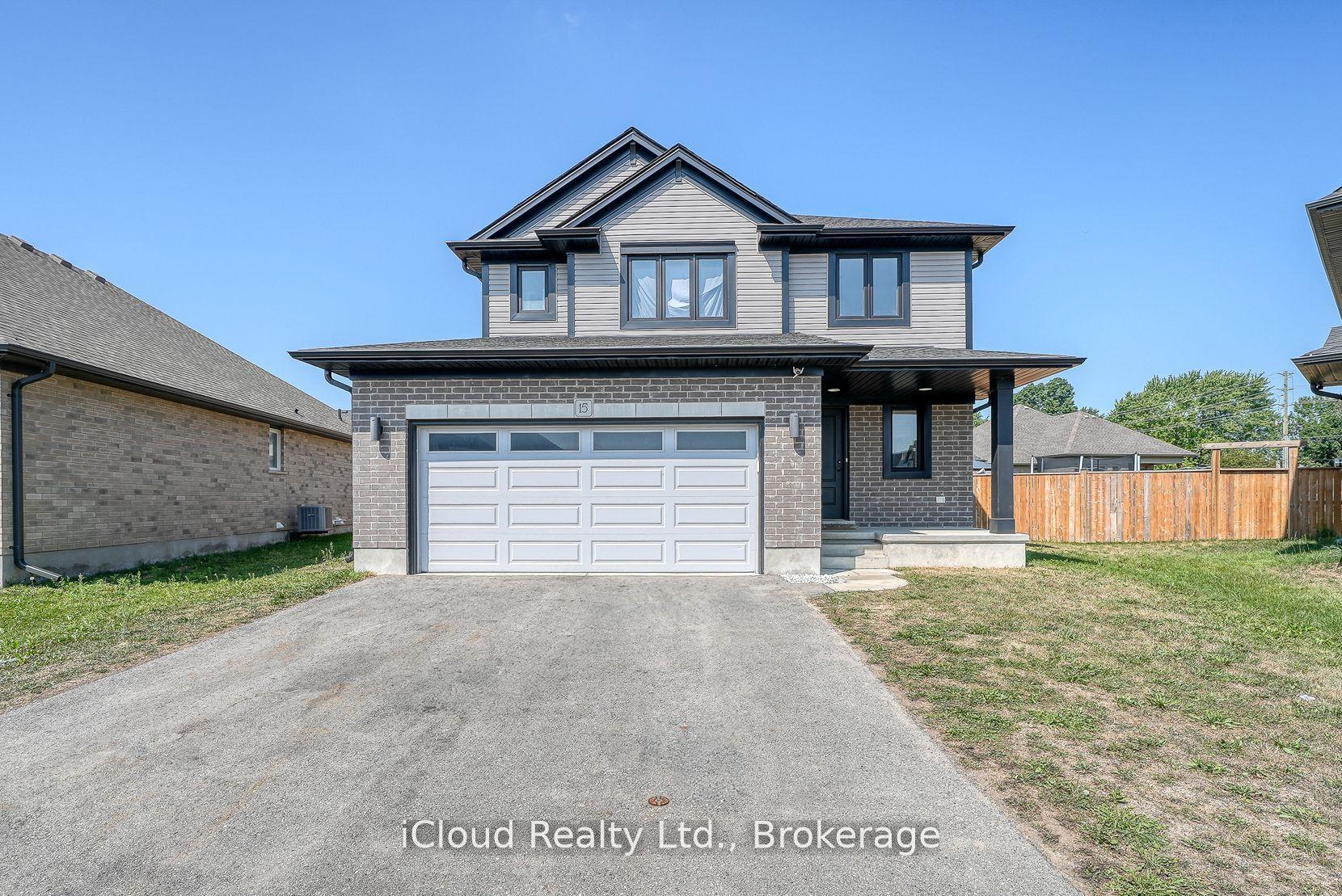 15 Curren Crescent — photo 1