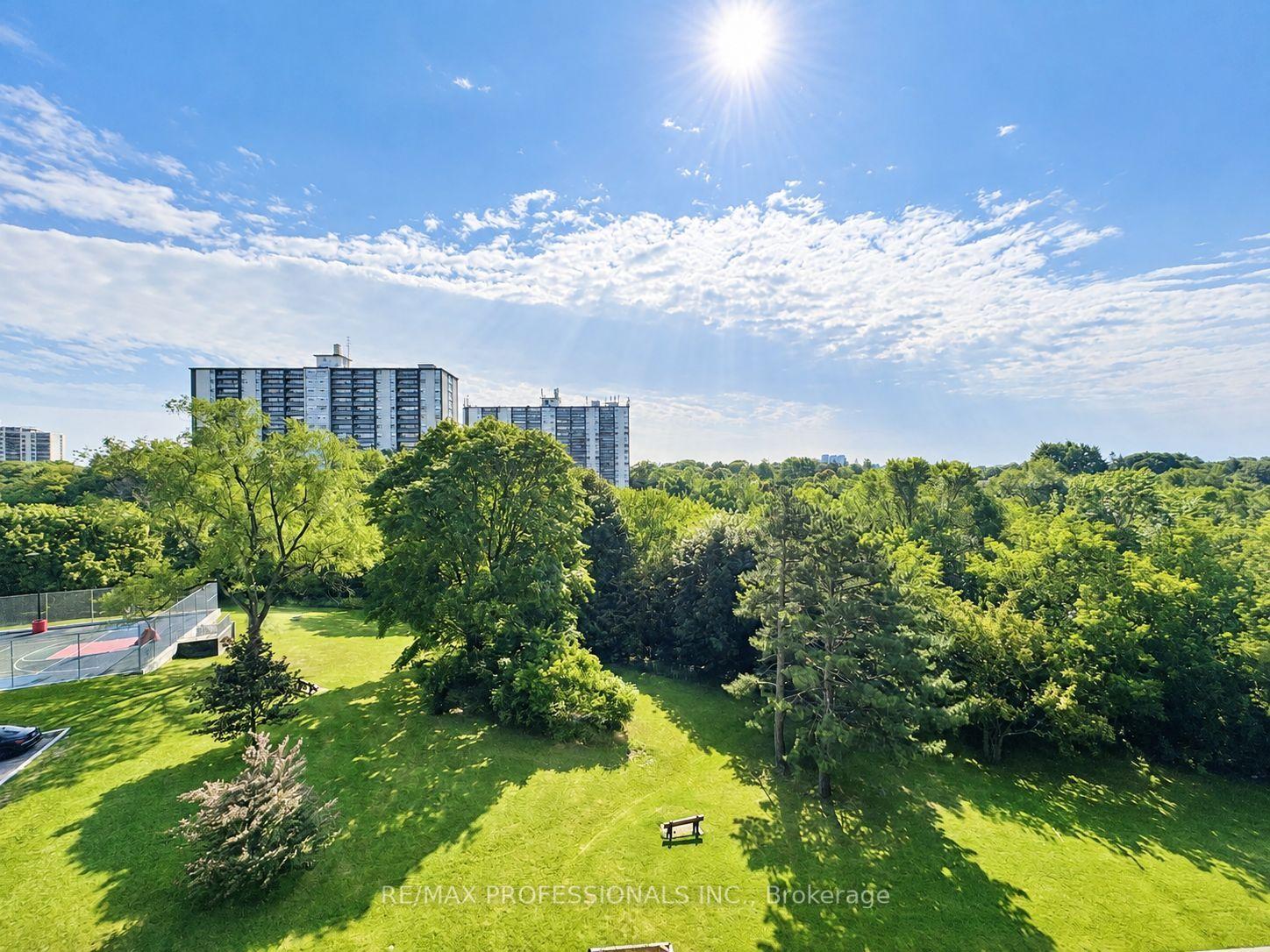 11 Wincott Drive 602 #602, Toronto — Condo for sale, photo 1