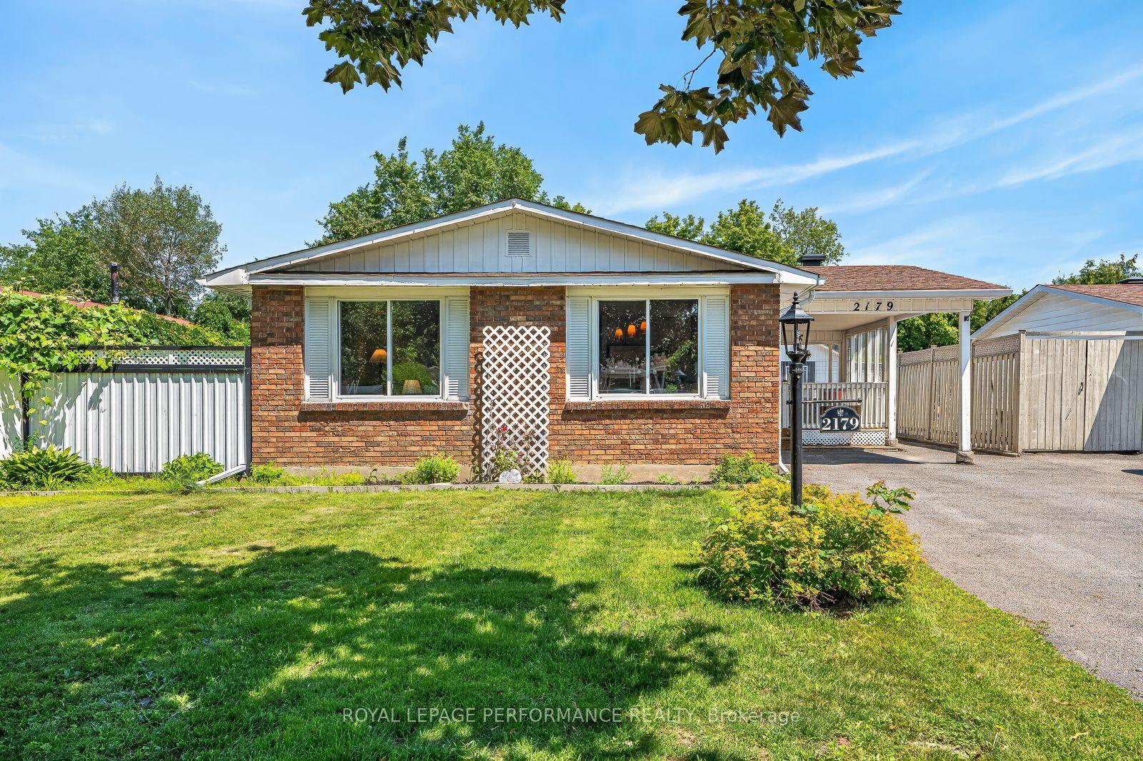 2179 Erinbrook Crescent, Elmvale Acres and Area — Detached for sale, photo 1