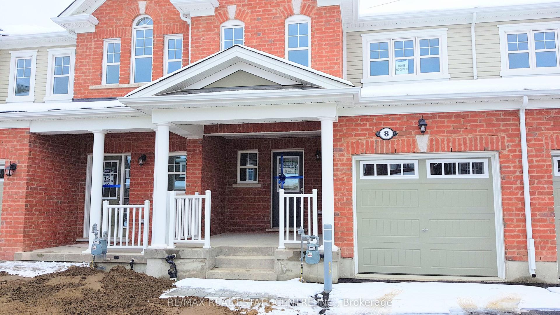 8 Watermill Street, Kitchener — Townhouse for lease, photo 1