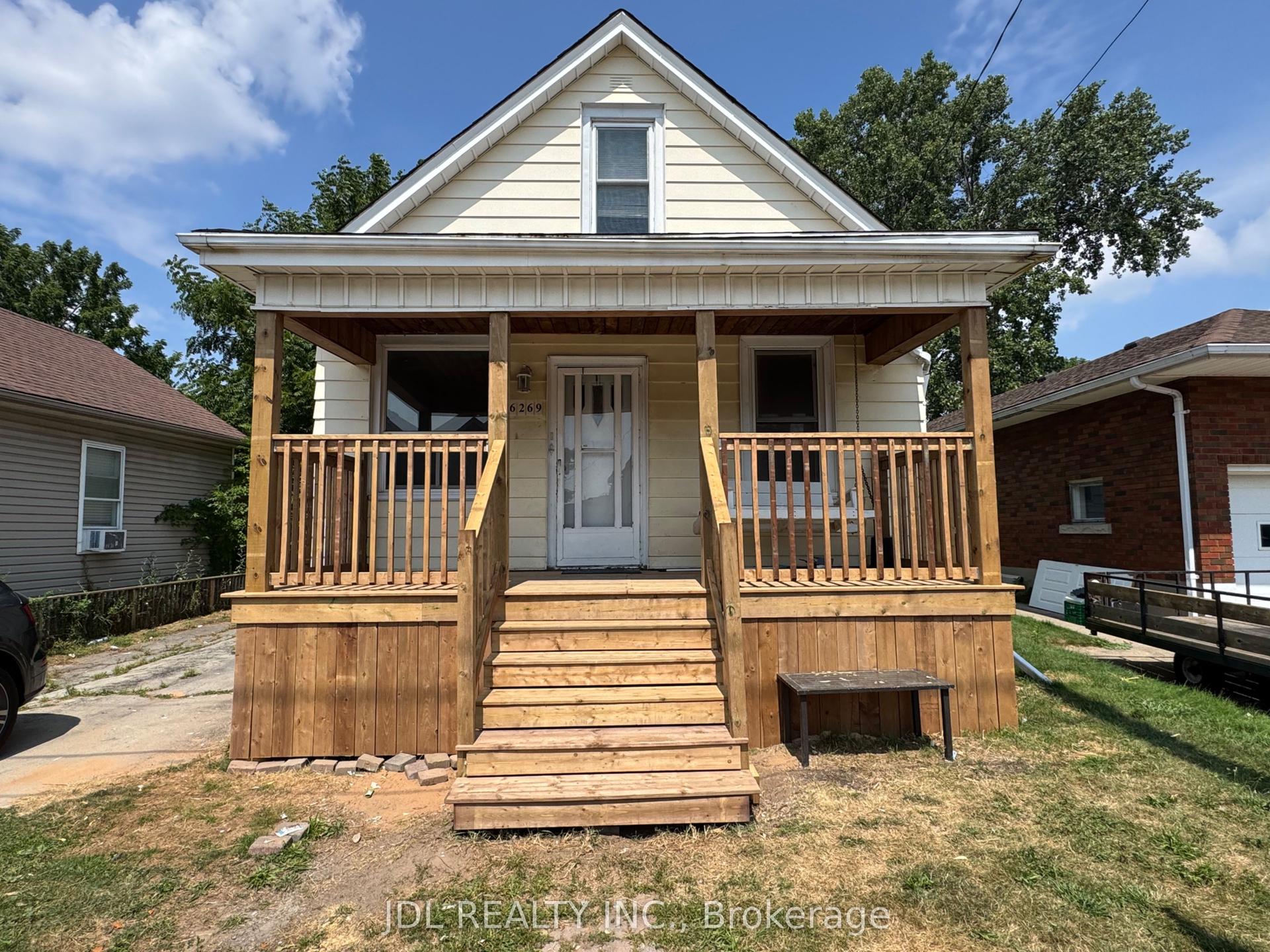 6269 Ash Street, Niagara Falls — Detached for lease, photo 1