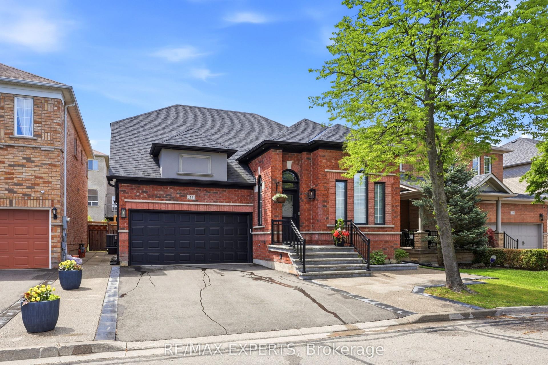 23 Shadetree Crescent — photo 1