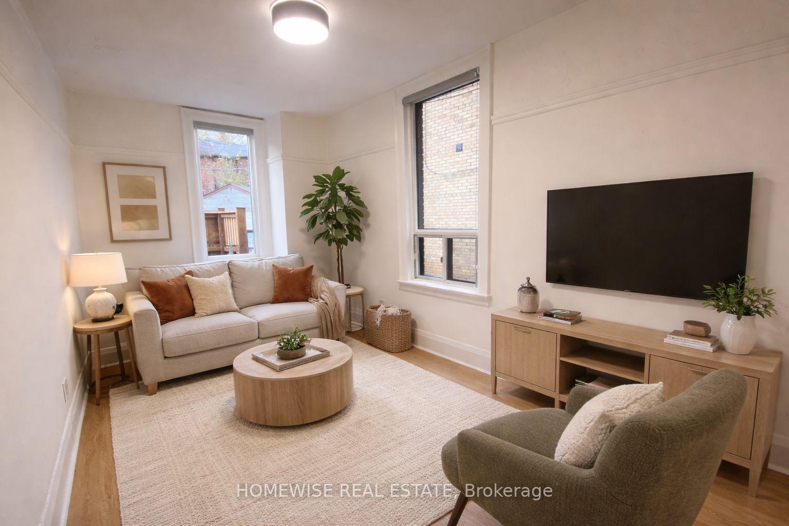 1542 King Street W 2 #2, Toronto — Multiplex for lease, photo 1