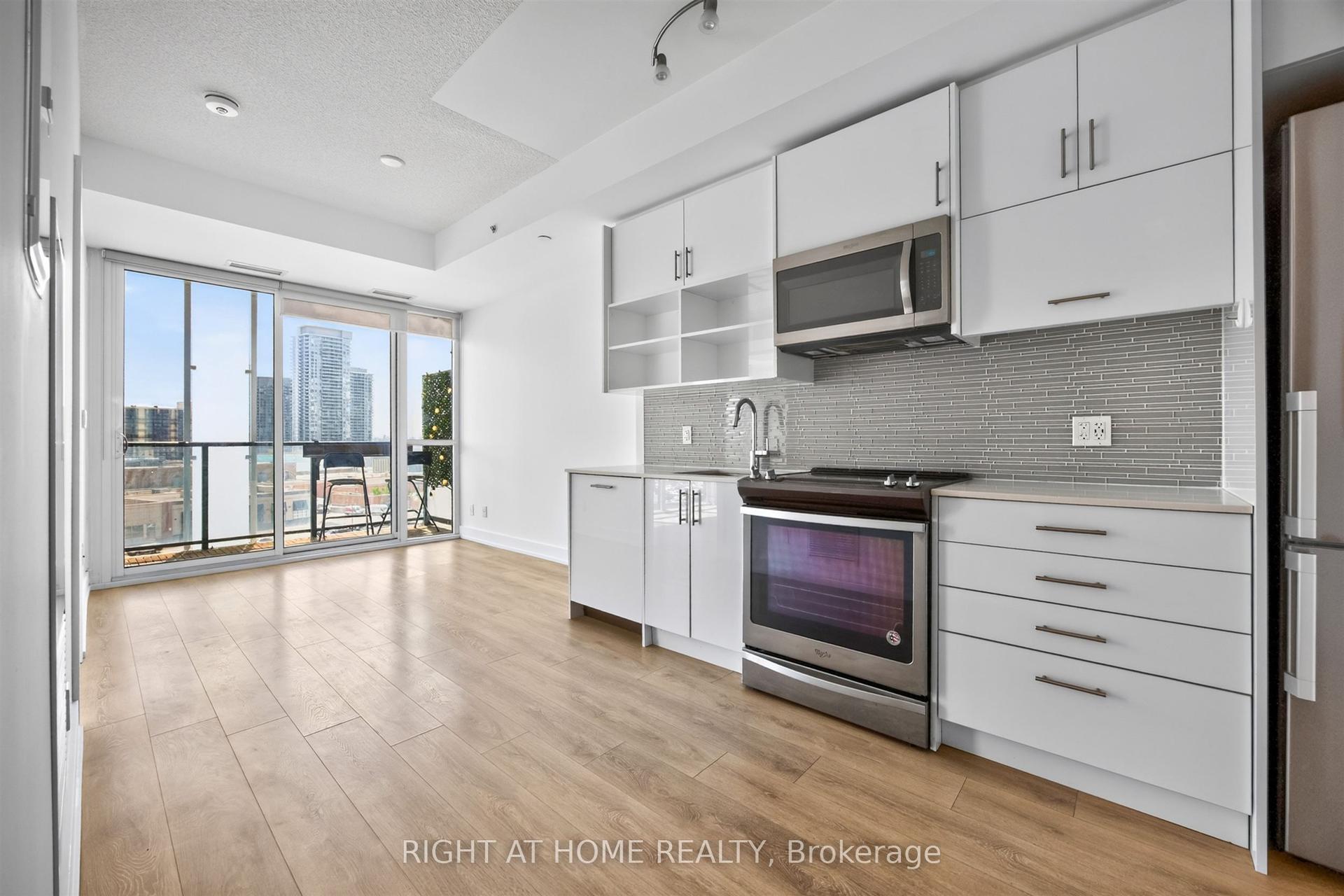 128 Fairview Mall Drive 712 #712, Toronto — Condo for sale, photo 1