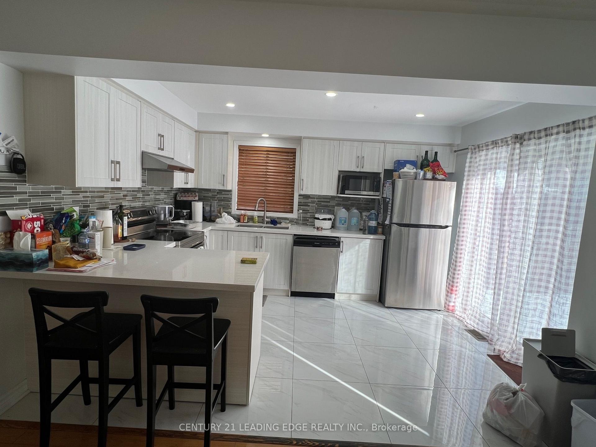 83 TRUMPETER Street, Toronto — Semi-Detached for lease, photo 1