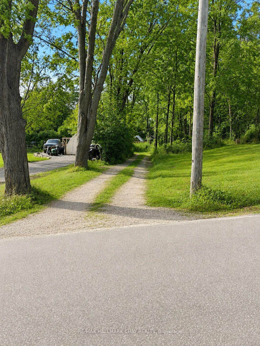 241 Mountain Avenue, Tay — Land for sale, photo 1