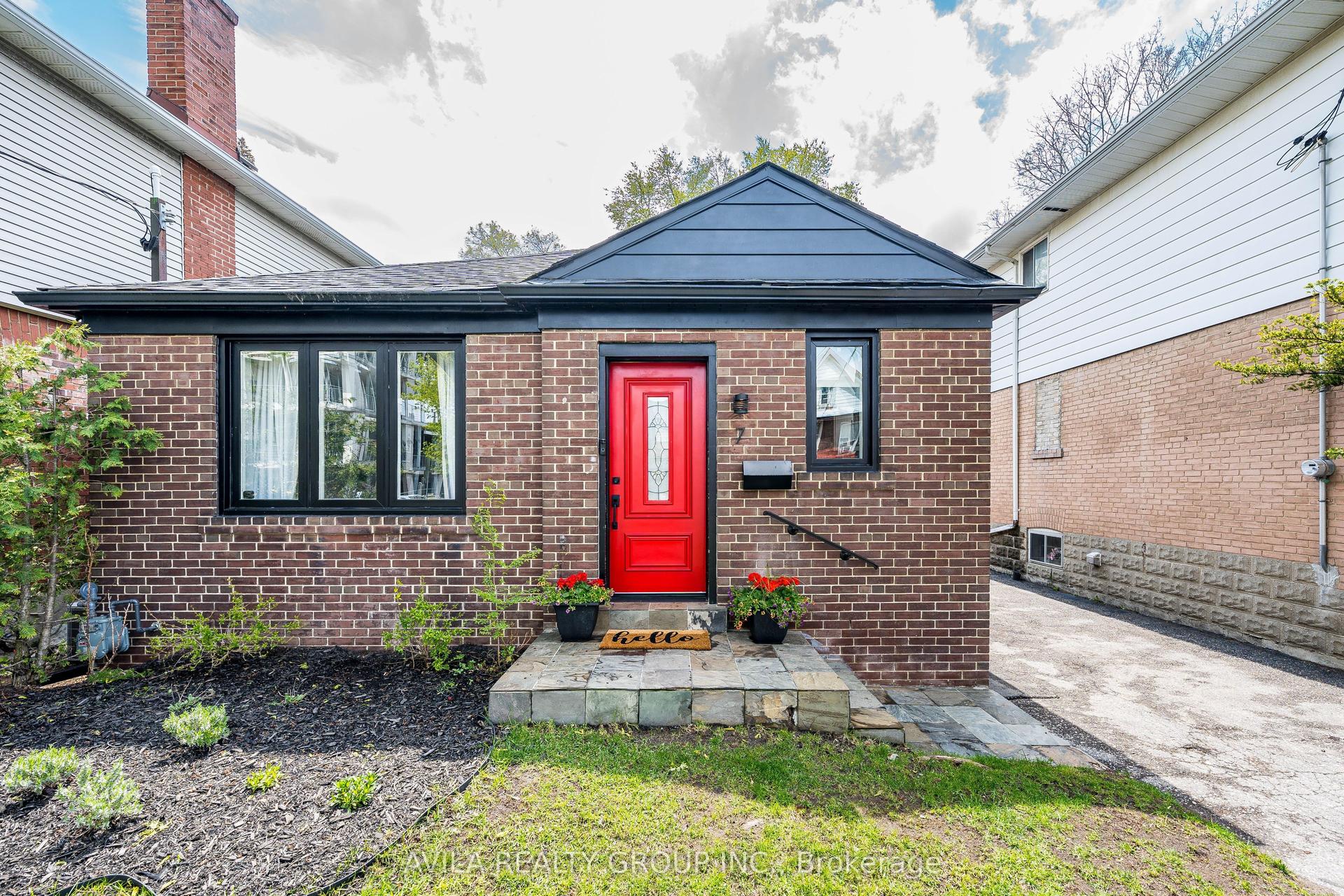7 Edmund Avenue — photo 1