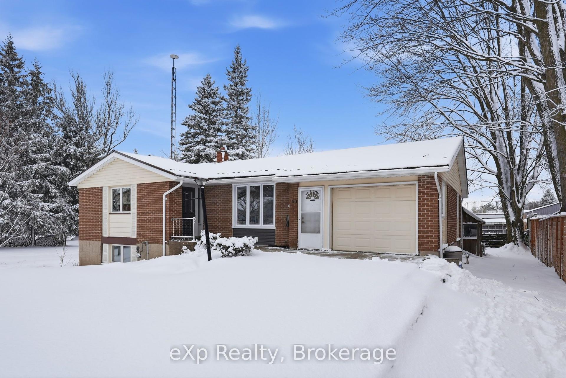 60 Main Street E — photo 1