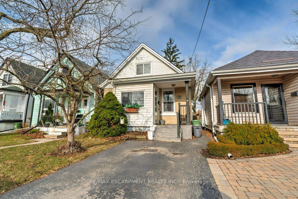 84 East 24th Street, Hamilton — Detached for lease, photo 1