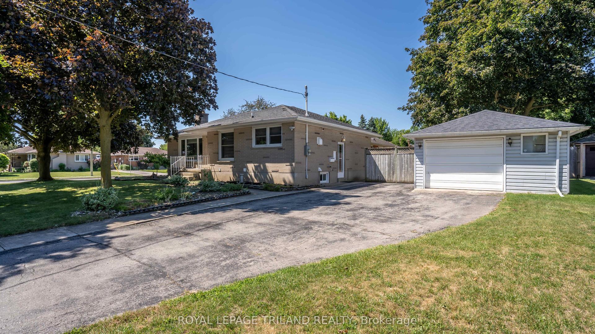 171 DAWN Drive, London East — Detached for sale, photo 1