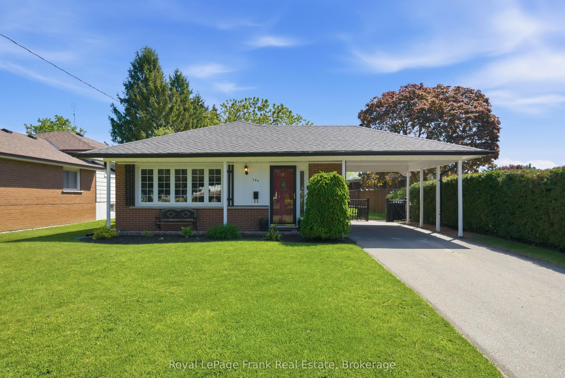 185 Athabasca Street — photo 1