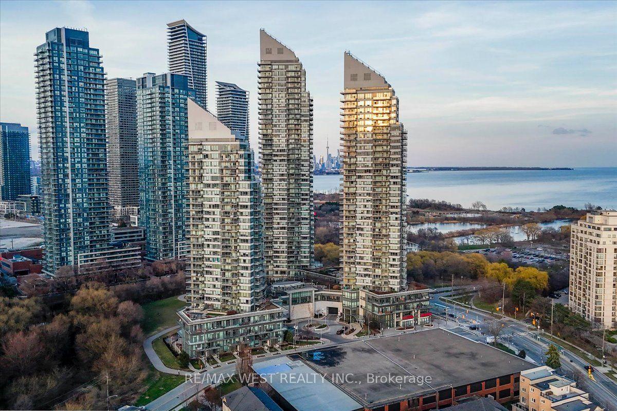 2240 Lake Shore Boulevard W 3302 #3302, Toronto — Condo for sale, photo 1