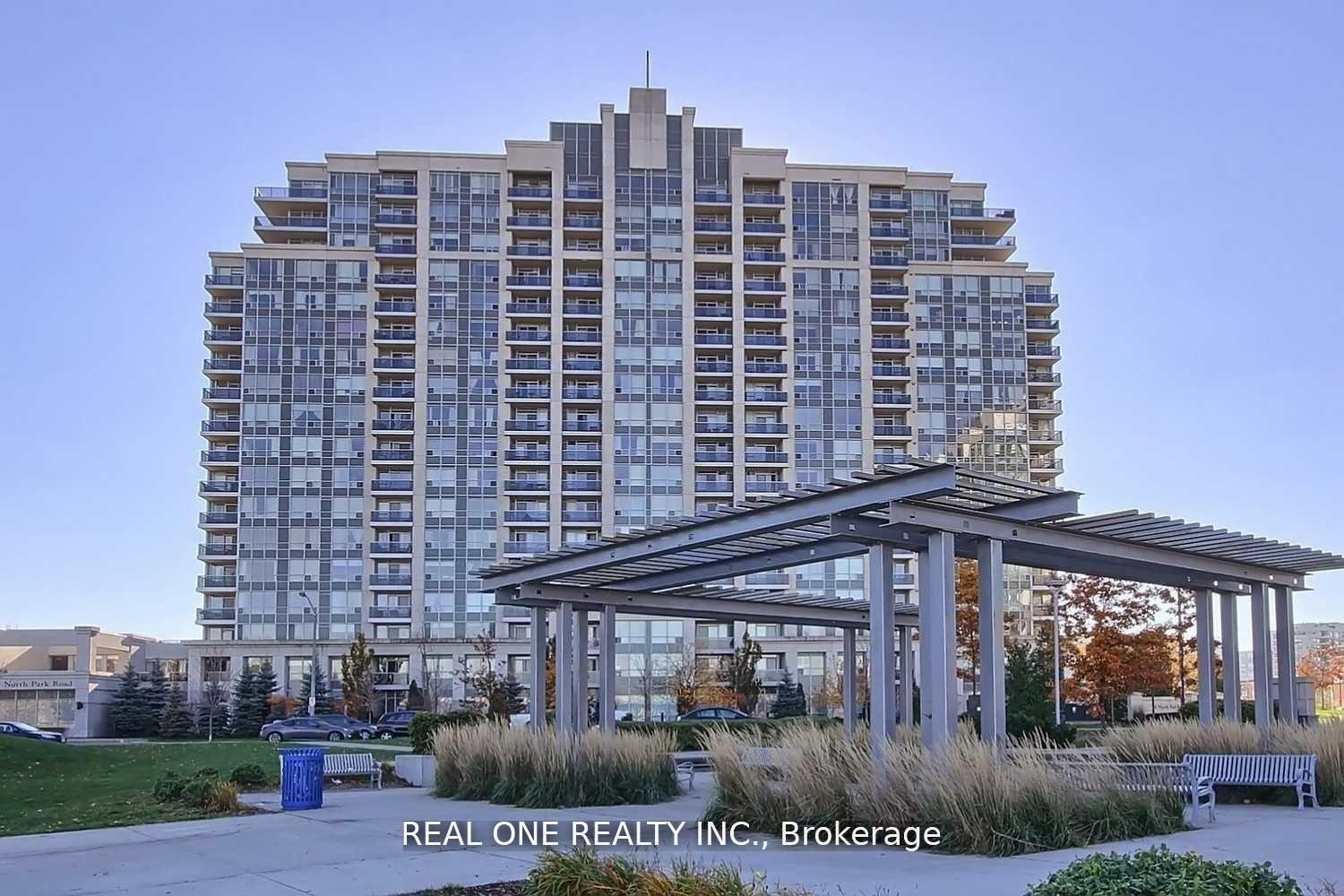 15 North Park Road 801 #801, Vaughan — Condo for lease, photo 1