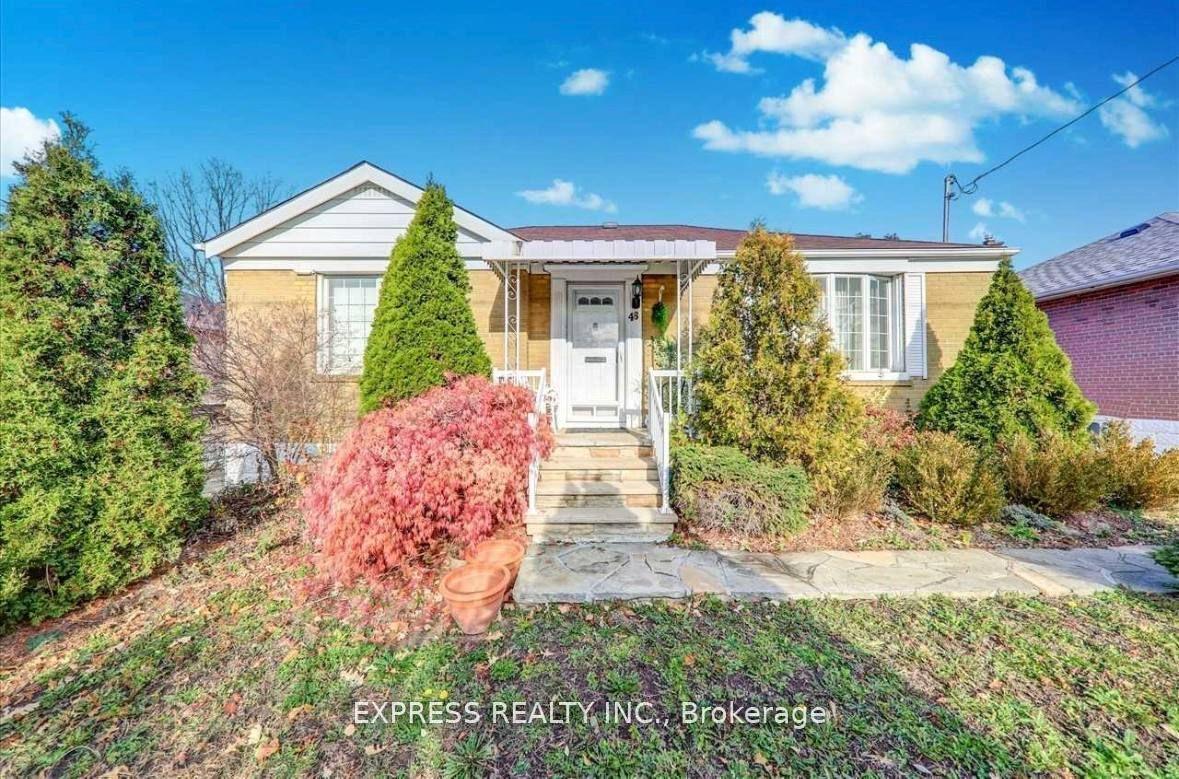 46 William Cragg Drive — photo 1