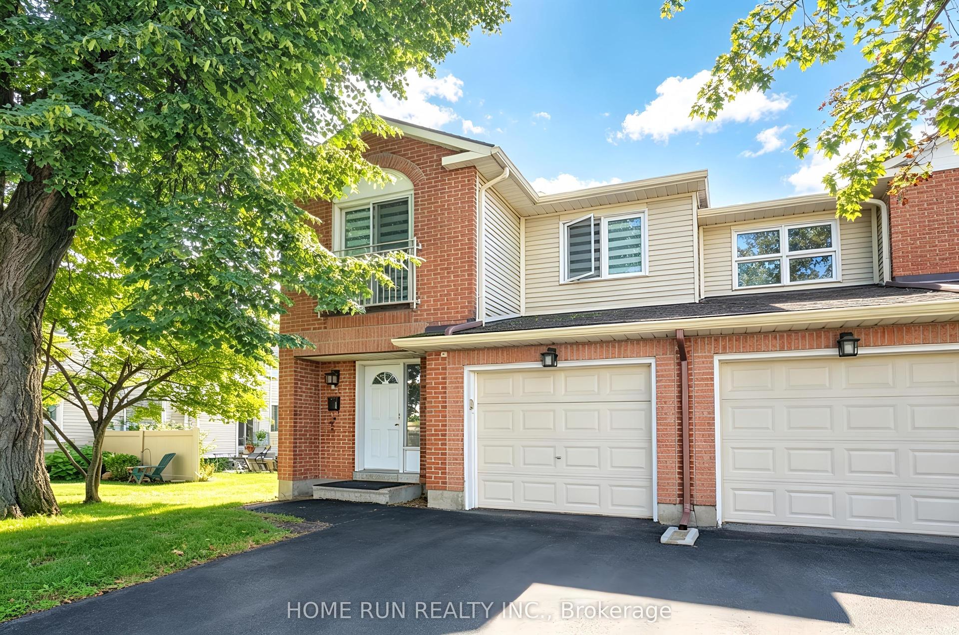 28 Castlebrook Lane A #A, South of Baseline to Knoxdale — Condo Town for lease, photo 1
