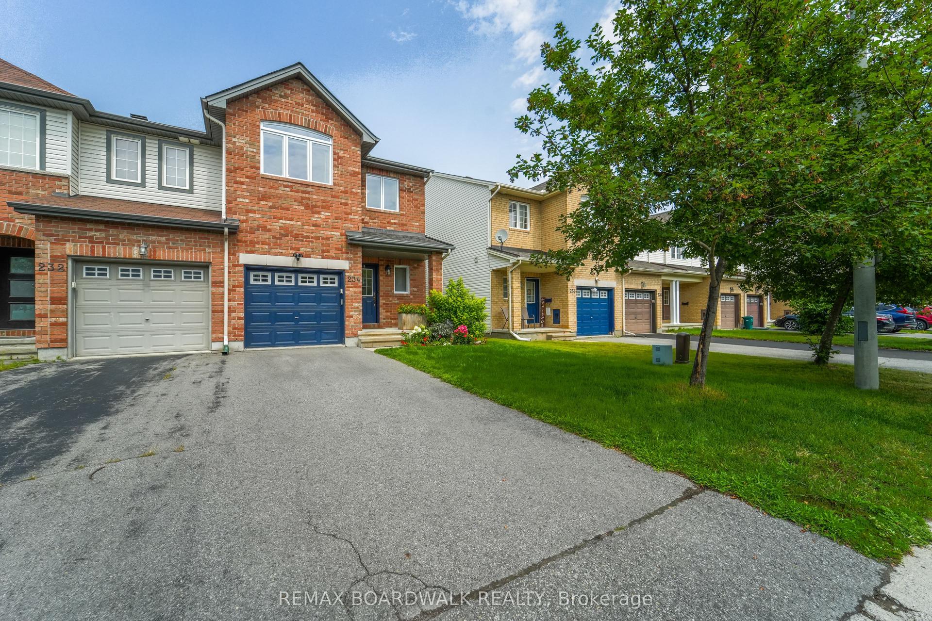 234 Opus Street, Kanata — Townhouse for sale, photo 1