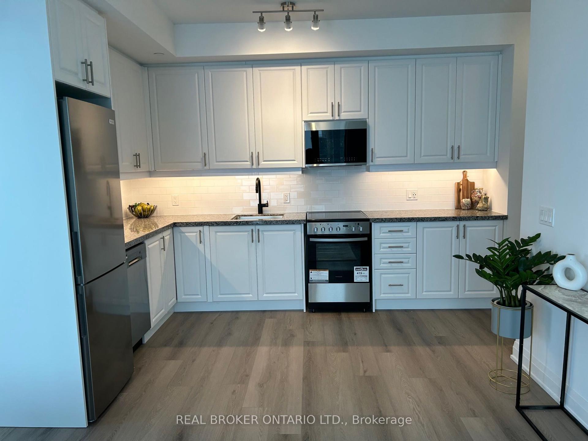 2333 Khalsa Gate 703 #703 — photo 1