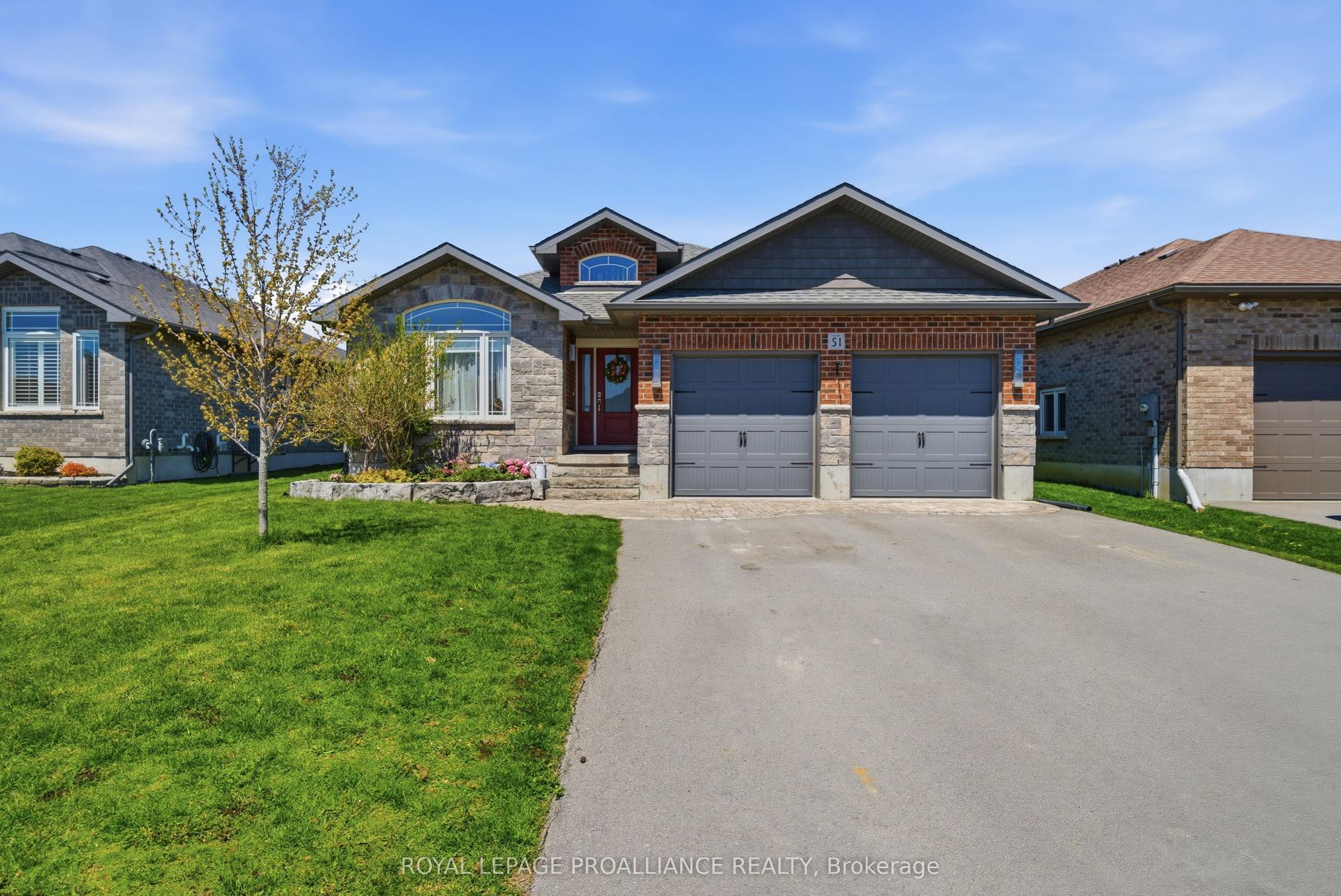 51 Crews Crescent — photo 1