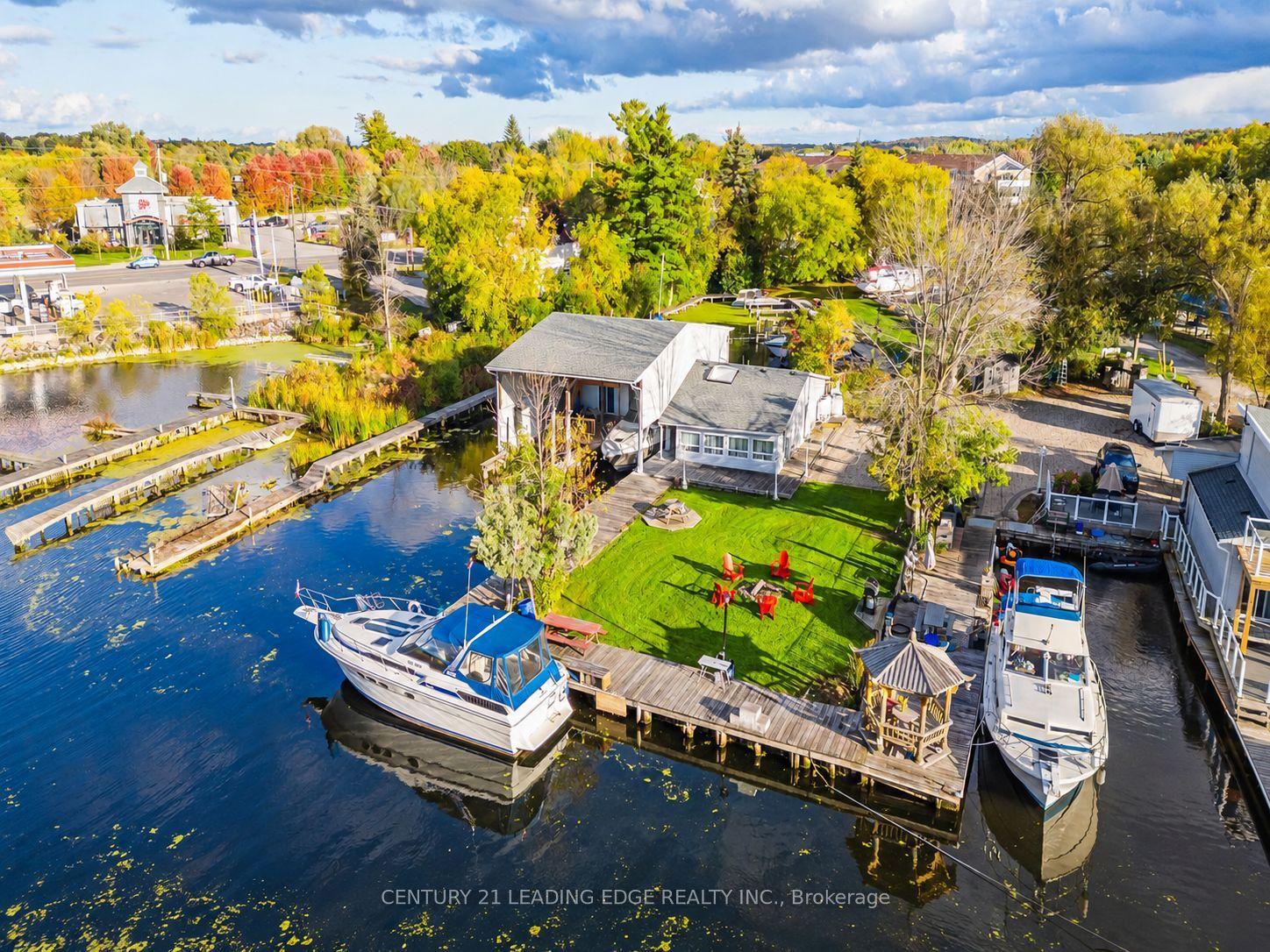 8 Mac Avenue, Georgina — Detached for sale, photo 1