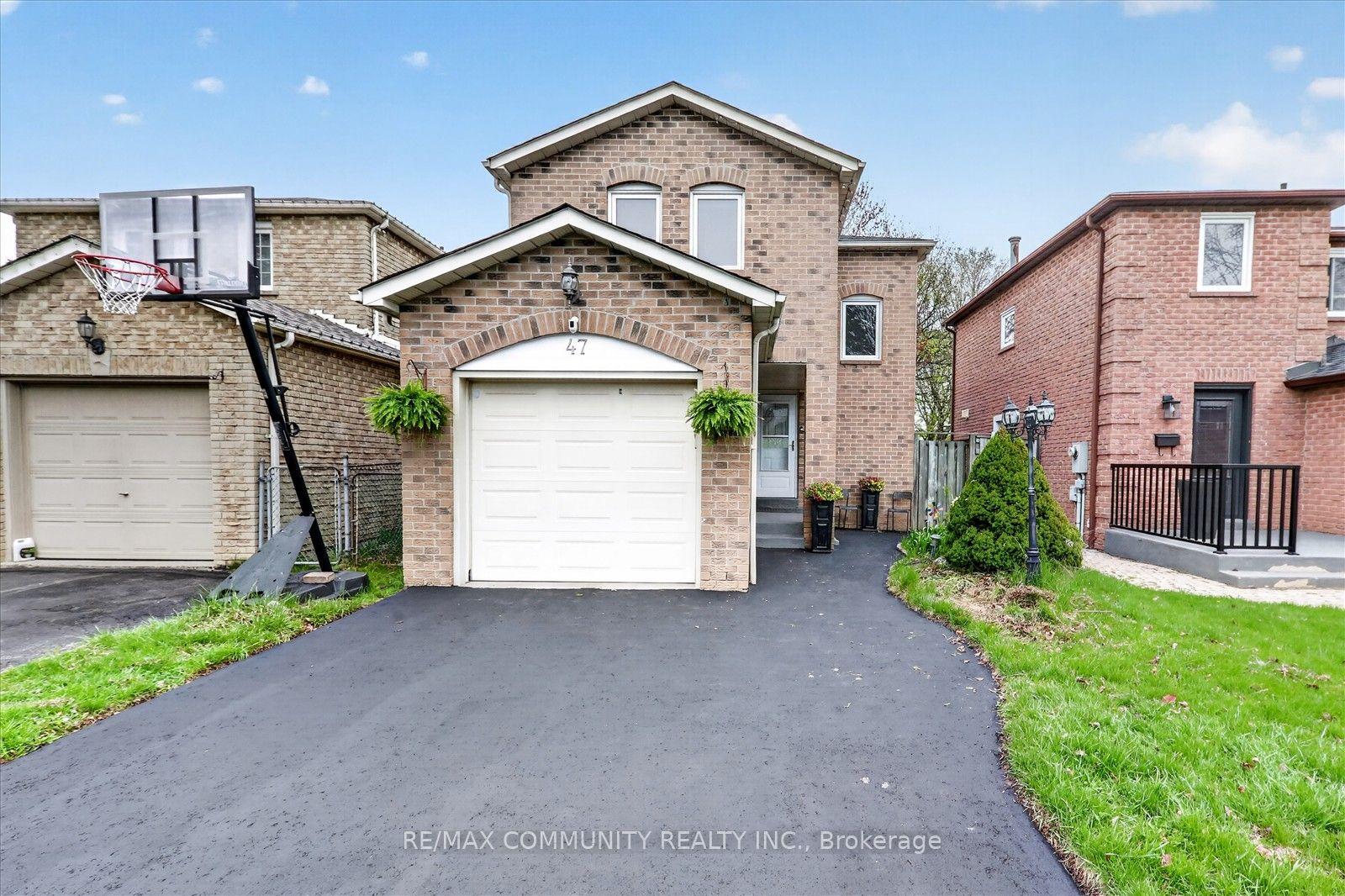 47 Radford Drive — photo 1