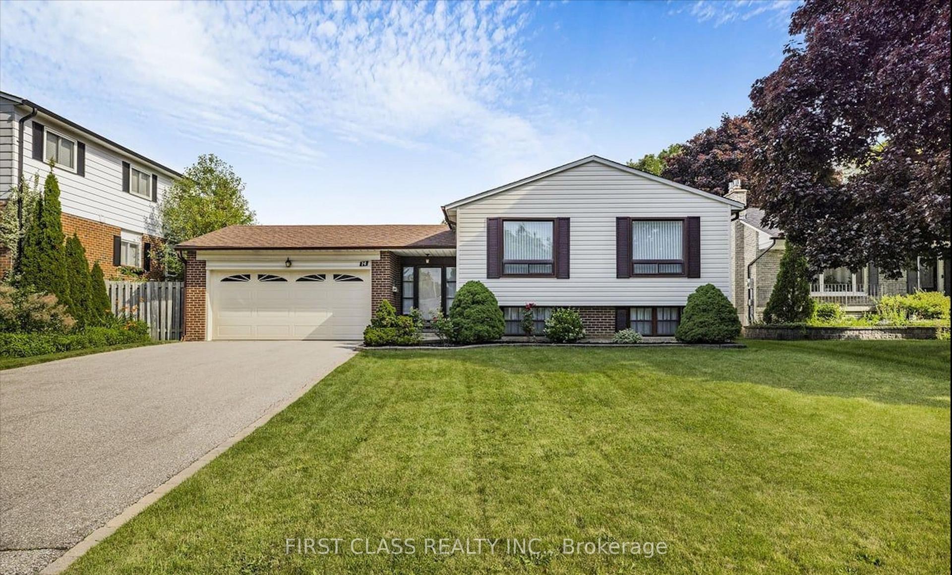 14 Pringle Avenue — photo 1