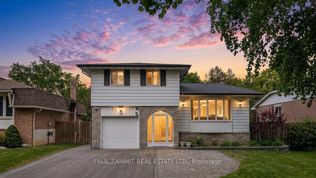 11 Coral Harbour Crescent — photo 1