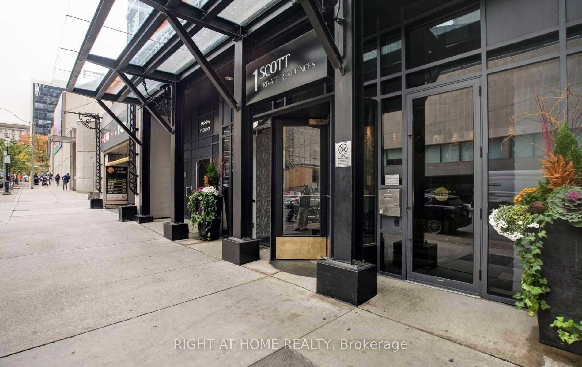 1 Scott Street 1410 #1410, Toronto — Condo for lease, photo 1