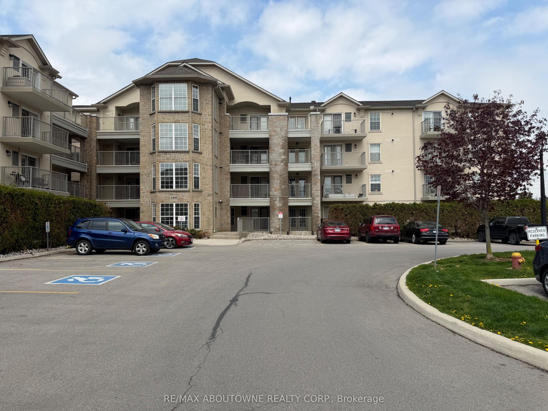 1490 Bishops Gate 109 #109 — photo 1