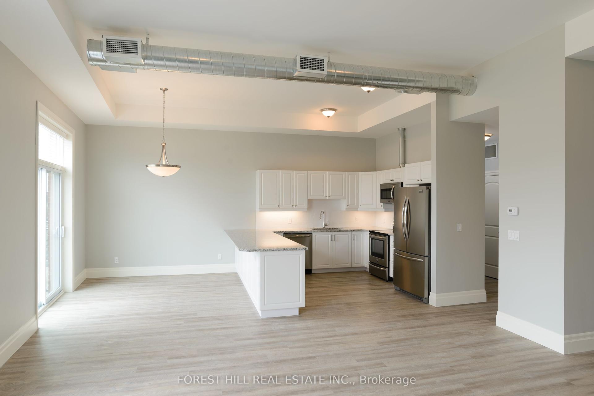 32 Water Street N 201 #201, Cambridge — Townhouse for lease, photo 1