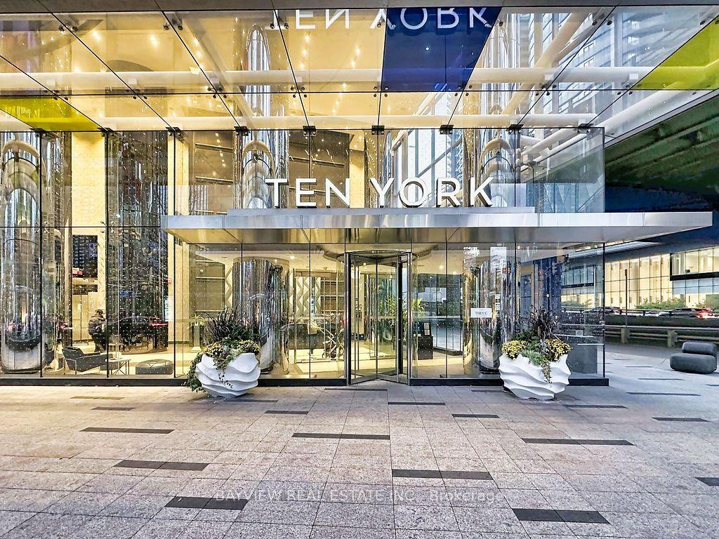 10 York Street 4110 #4110 — photo 1