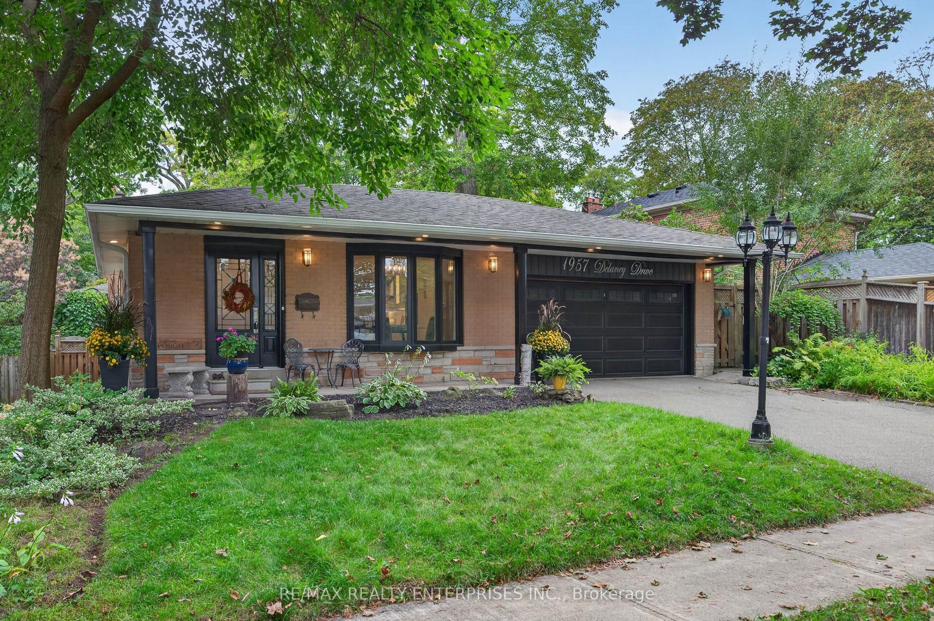 1957 Delaney Drive, Mississauga — Detached for sale, photo 1