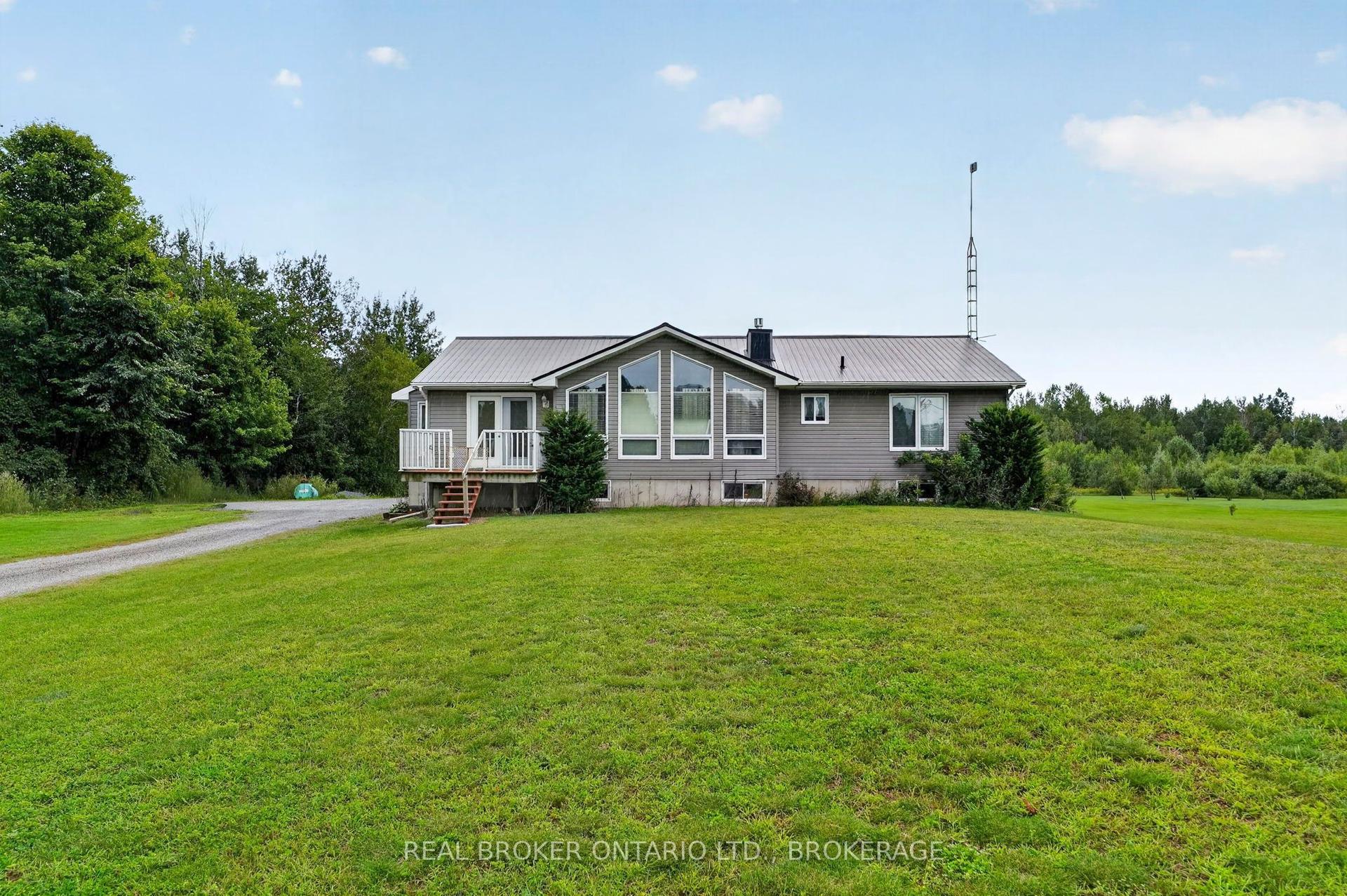 14950 Sandtown Road, South Stormont — Detached for sale, photo 1