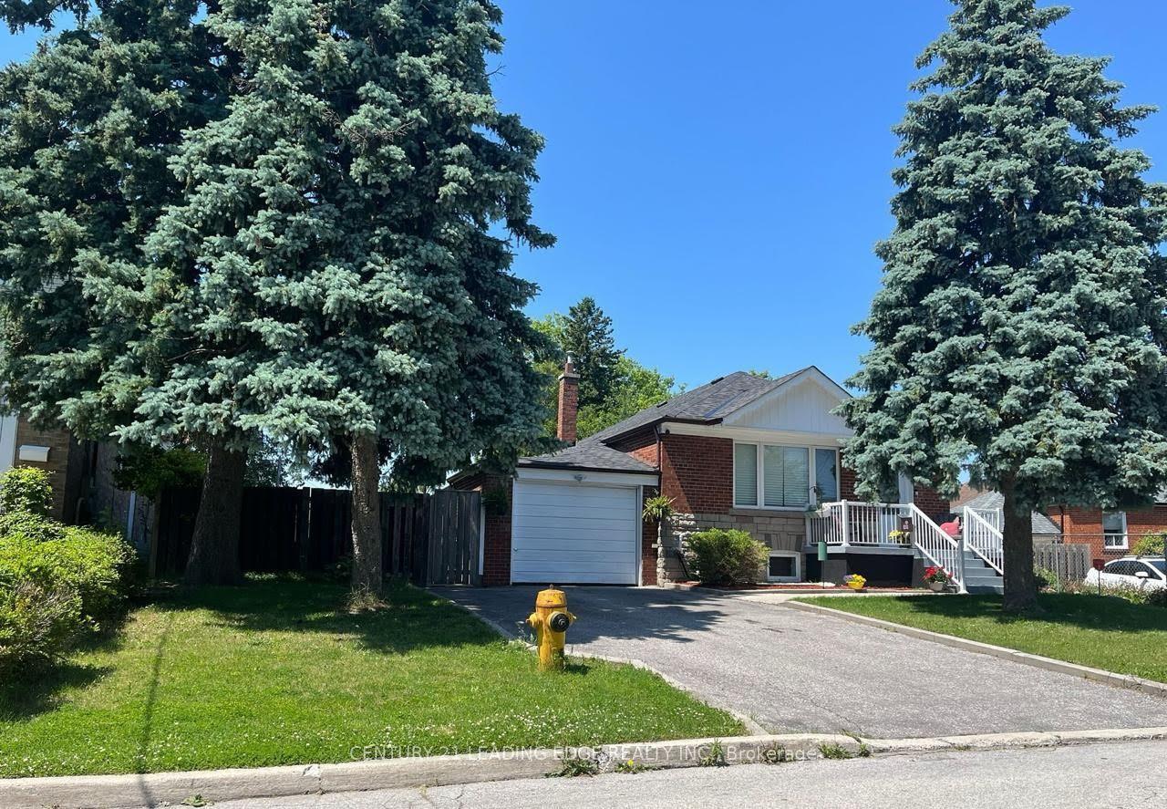98 Flora Drive W — photo 1