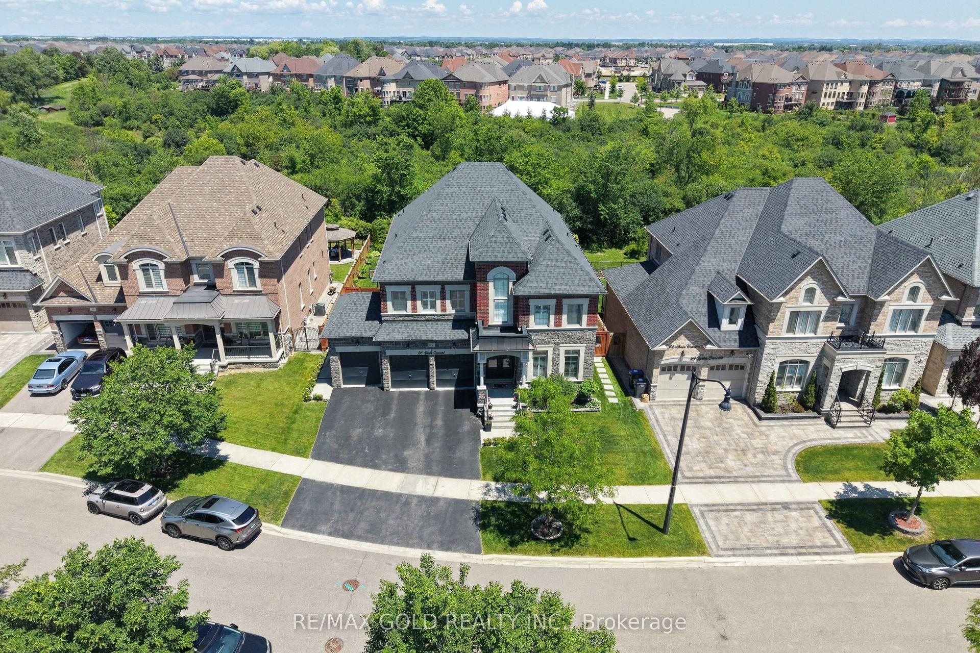 26 Spain Crescent, Brampton — Detached for sale, photo 1