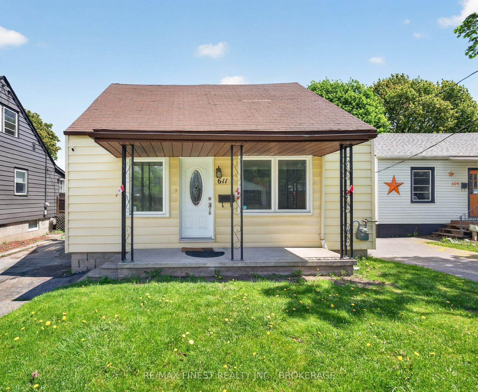 611 Alfred Street — photo 1