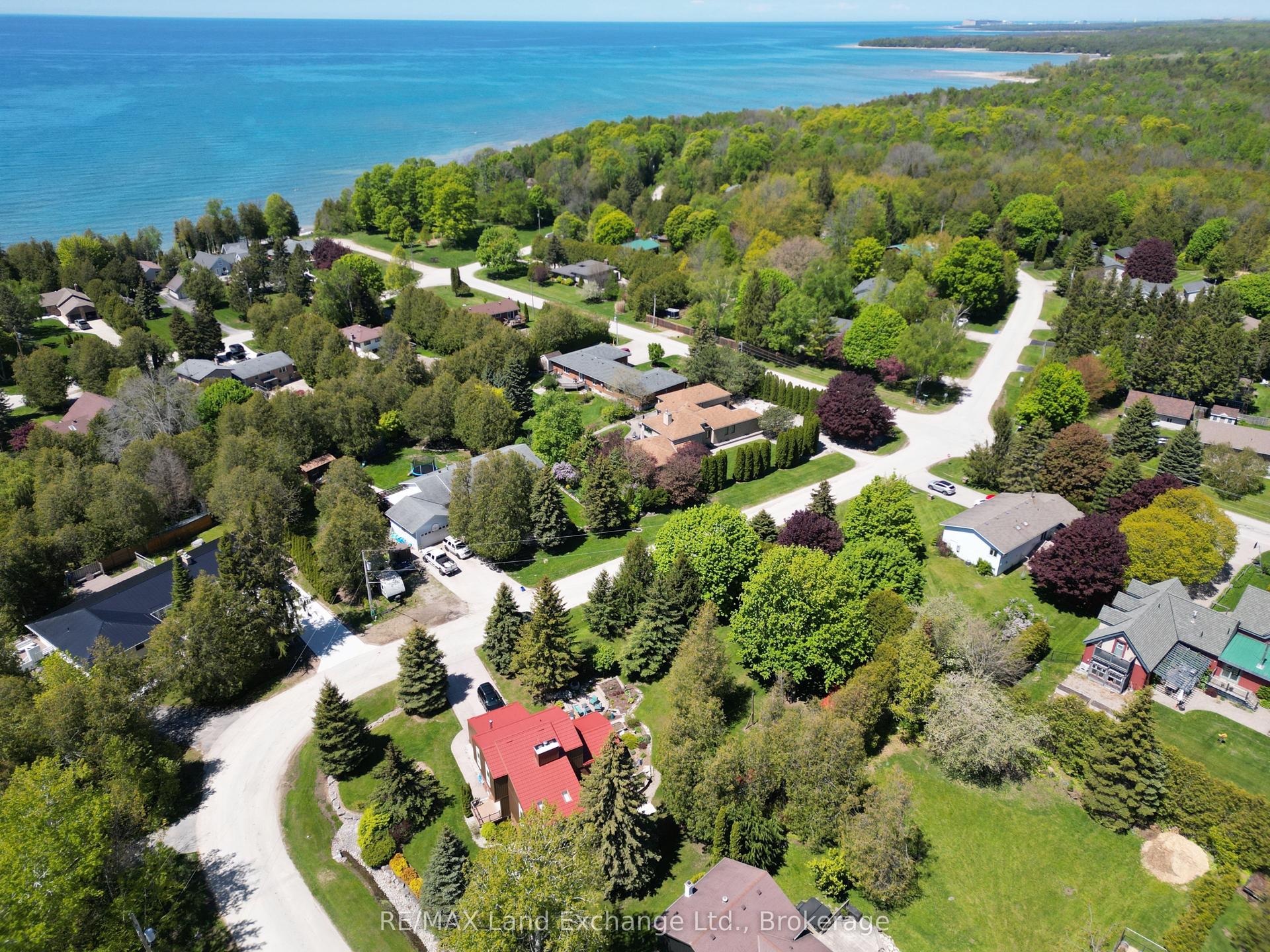 40 Eastwood Crescent, Kincardine — Detached for sale, photo 1