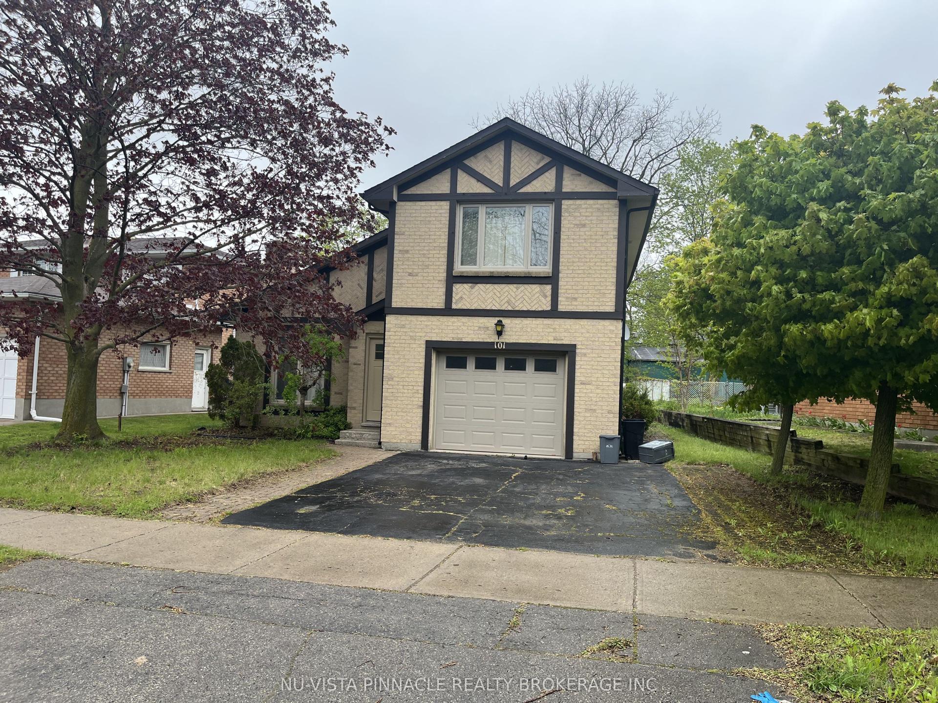 101 Castlegrove Boulevard — photo 1