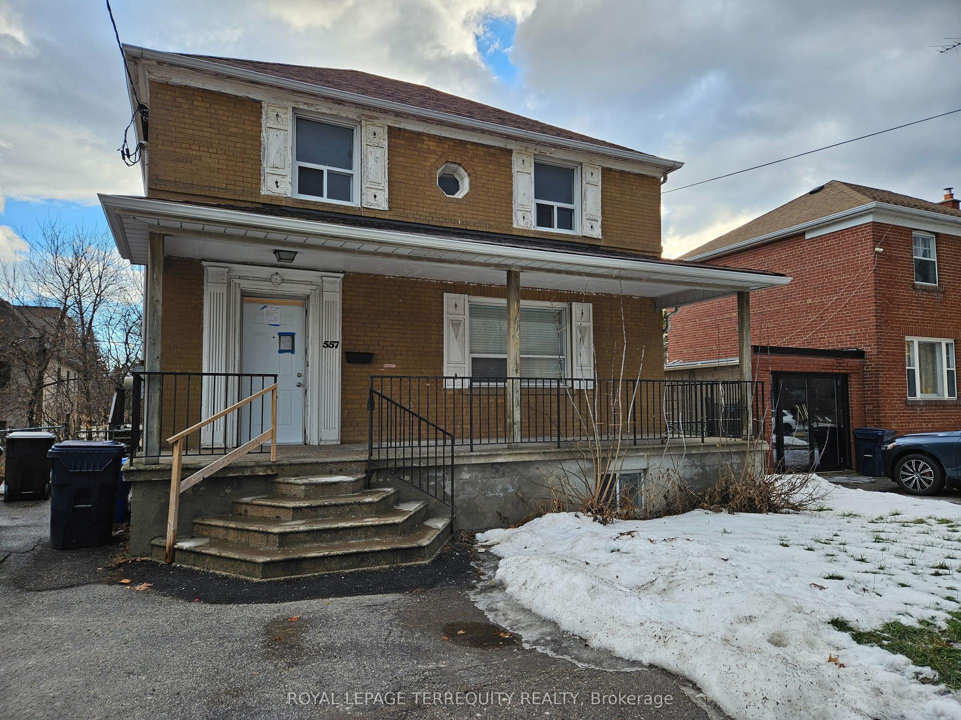 557 Lawrence Avenue W — photo 1
