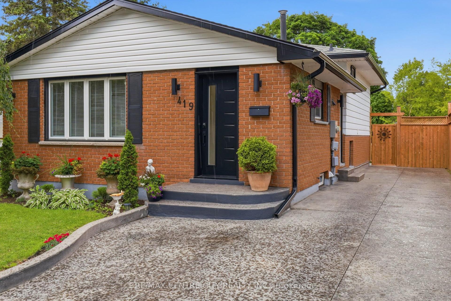 419 Ferndale Avenue, London South — Detached for sale, photo 1