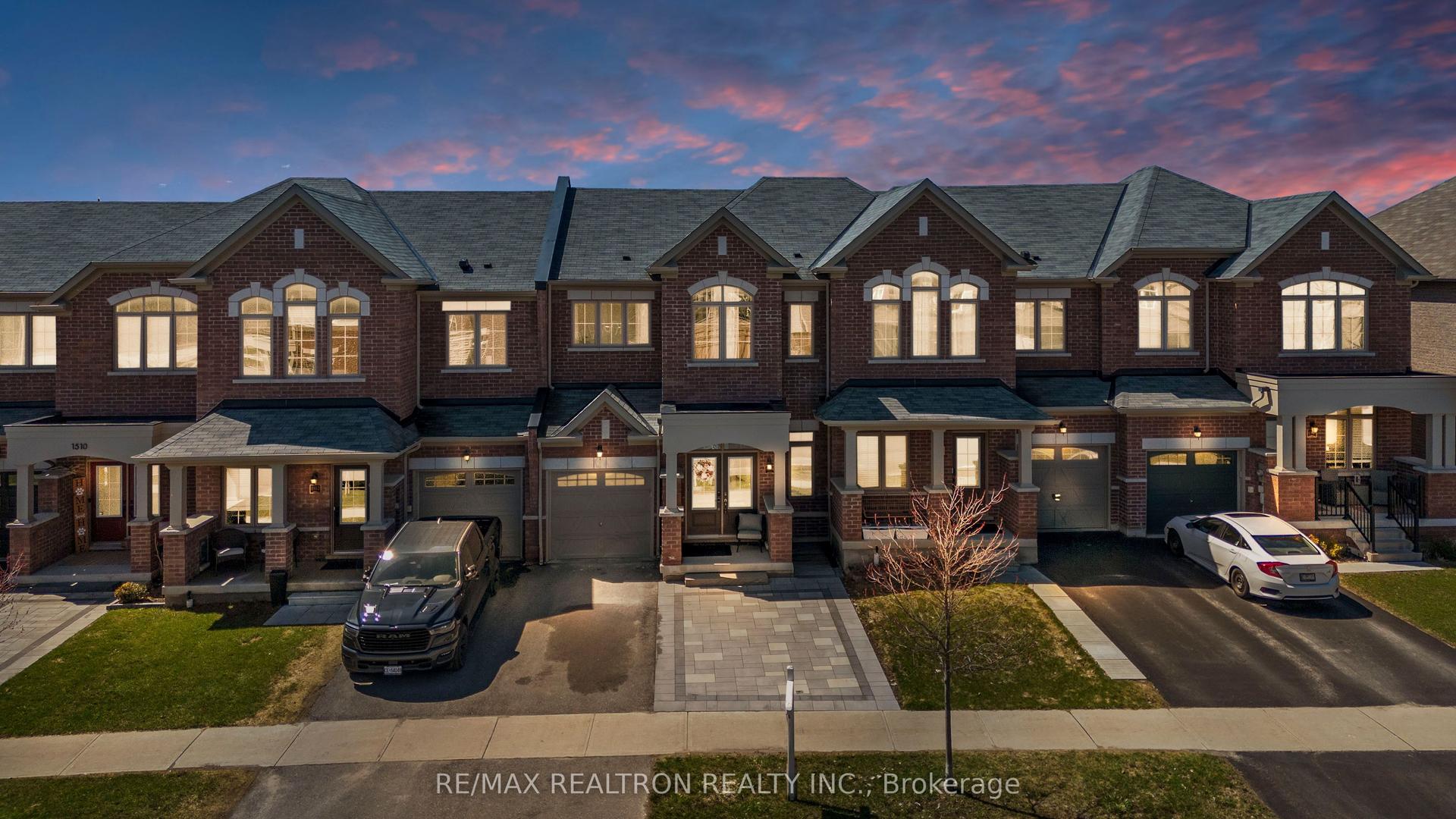 1514 McRoberts Crescent — photo 1