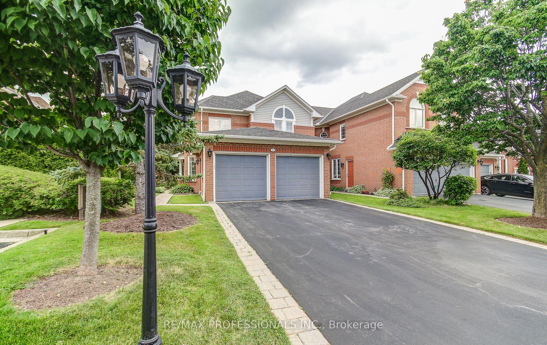2145 Country Club Drive E 23 #23 — photo 1