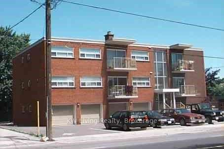 428 Lawrence Avenue 101 #101, Toronto — Condo for lease, photo 1