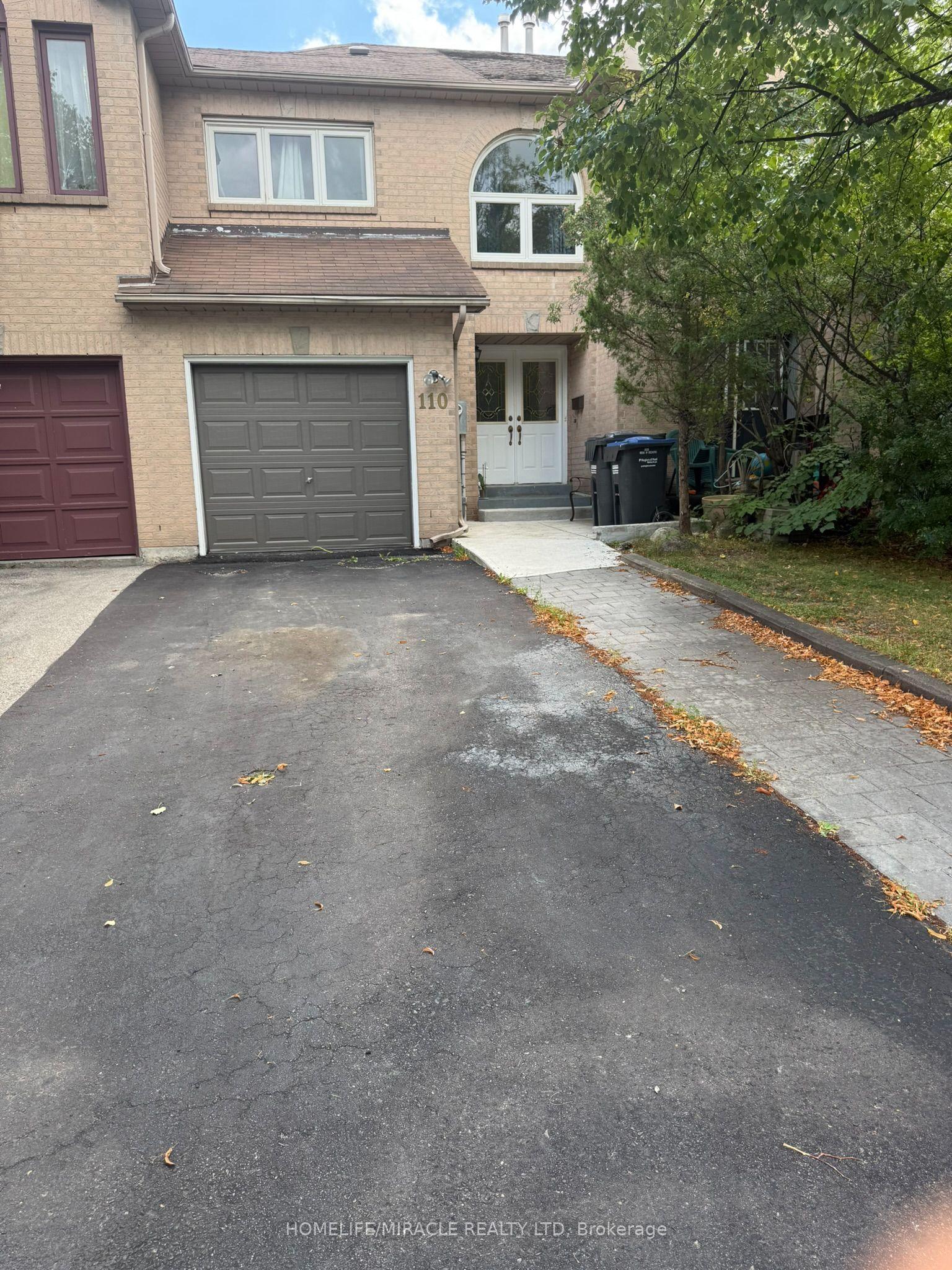 110 Richwood Crescent, Brampton — Townhouse for lease, photo 1