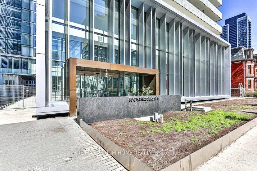 50 Charles Street E 5004 #5004, Toronto — Condo for lease, photo 1
