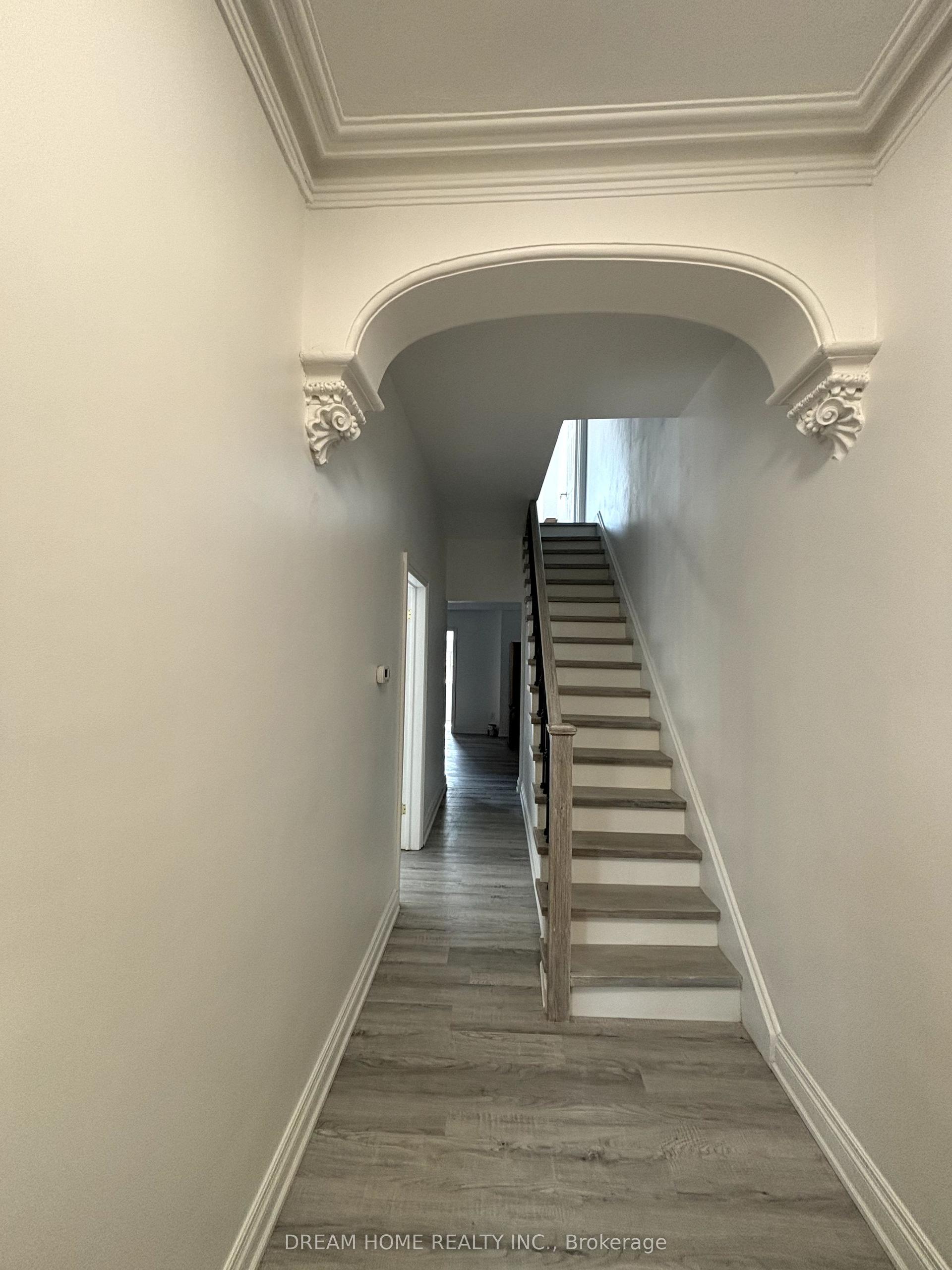 262 clinton Street 202 #202, Toronto — Semi-Detached for lease, photo 1